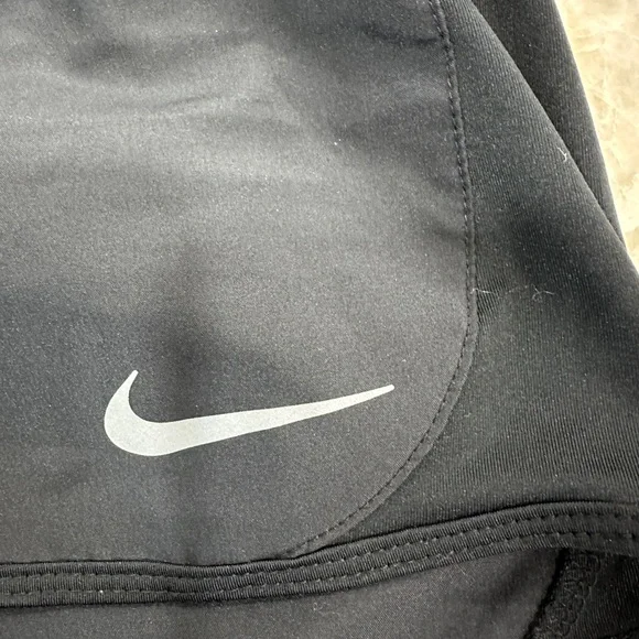 EUC Nike Dri-Fit Women's Black Athletic Shorts size XL - Picture 4 of 6